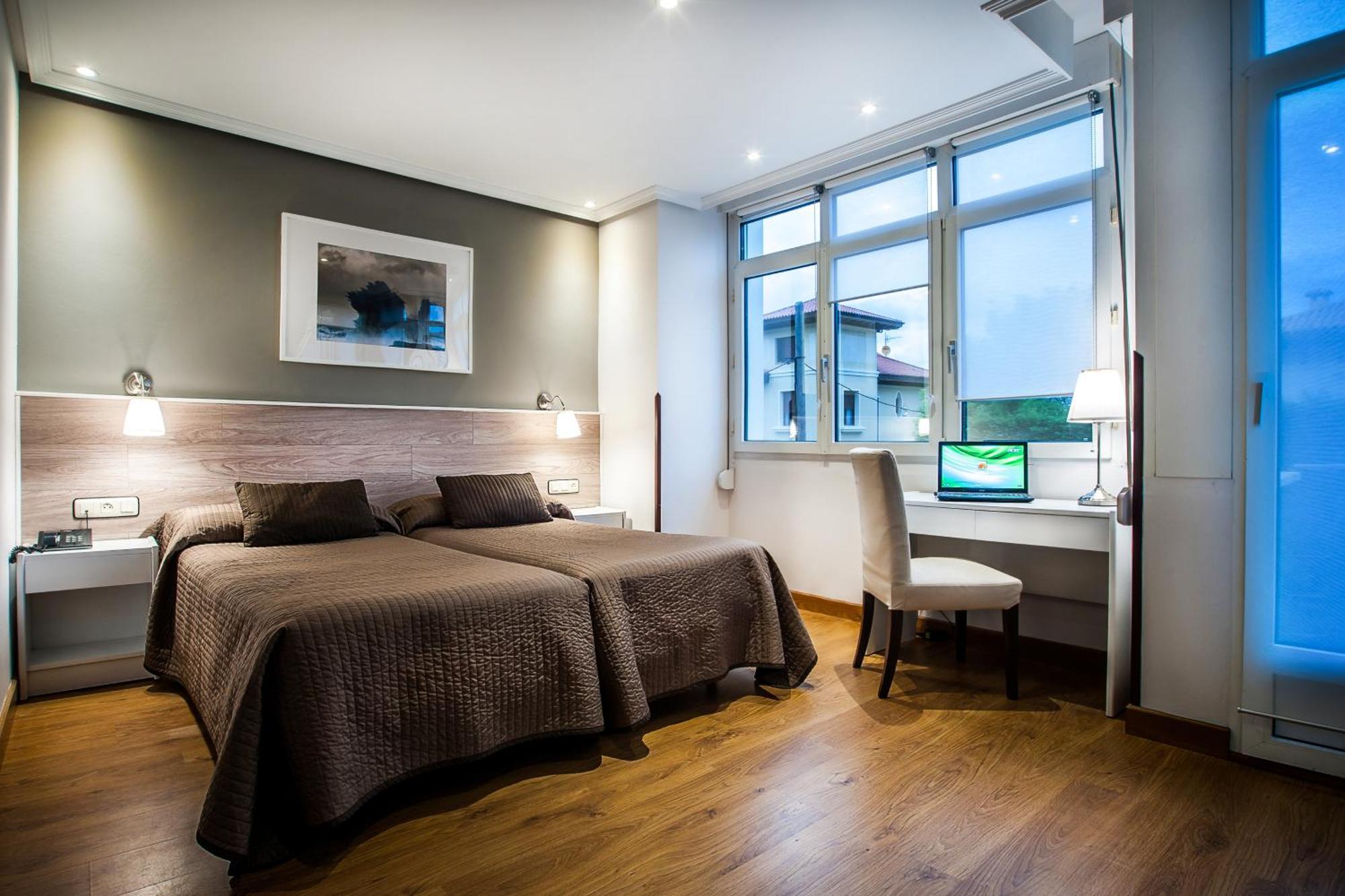 Hotel Don Pepe Ria Ribadesella Ruang foto
