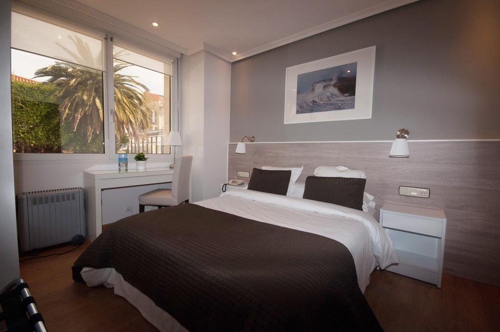 Hotel Don Pepe Ria Ribadesella Ruang foto